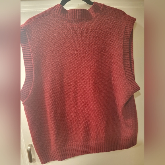 American Priority Sweaters LTD Vest - Picture 3 of 8